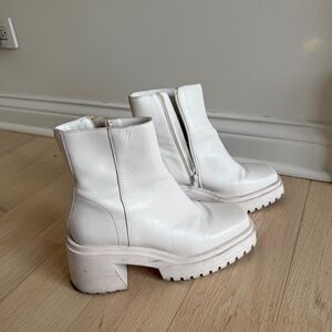 Steve Madden White Ankle Boots with Chunky Heel